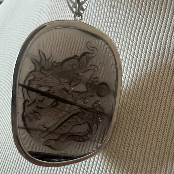 Dragon Gray Quartz Pendant Necklace | 2.5" Pendant +18" Necklace | NWT - Picture 4 of 9